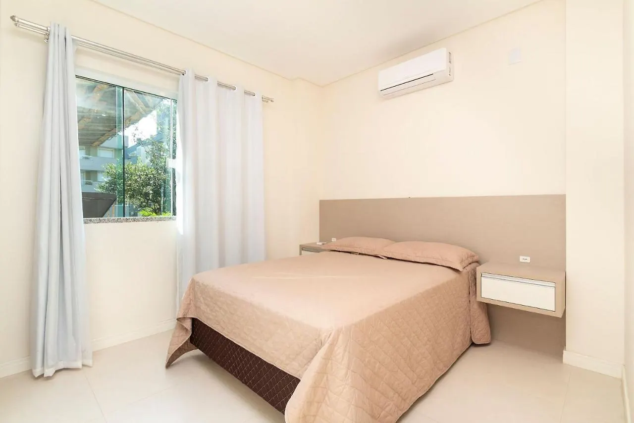 Aluguel Apartamento 2 Quartos S 1 Suite Bombas Sc Bombinhas 0*,