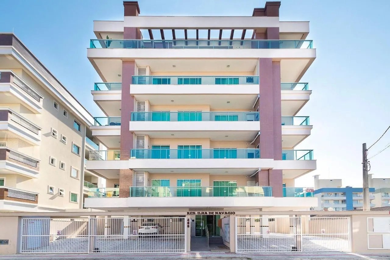Apartment Aluguel Apartamento 2 Quartos S 1 Suite Bombas Sc Bombinhas